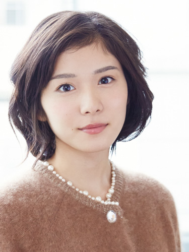 松岡茉優